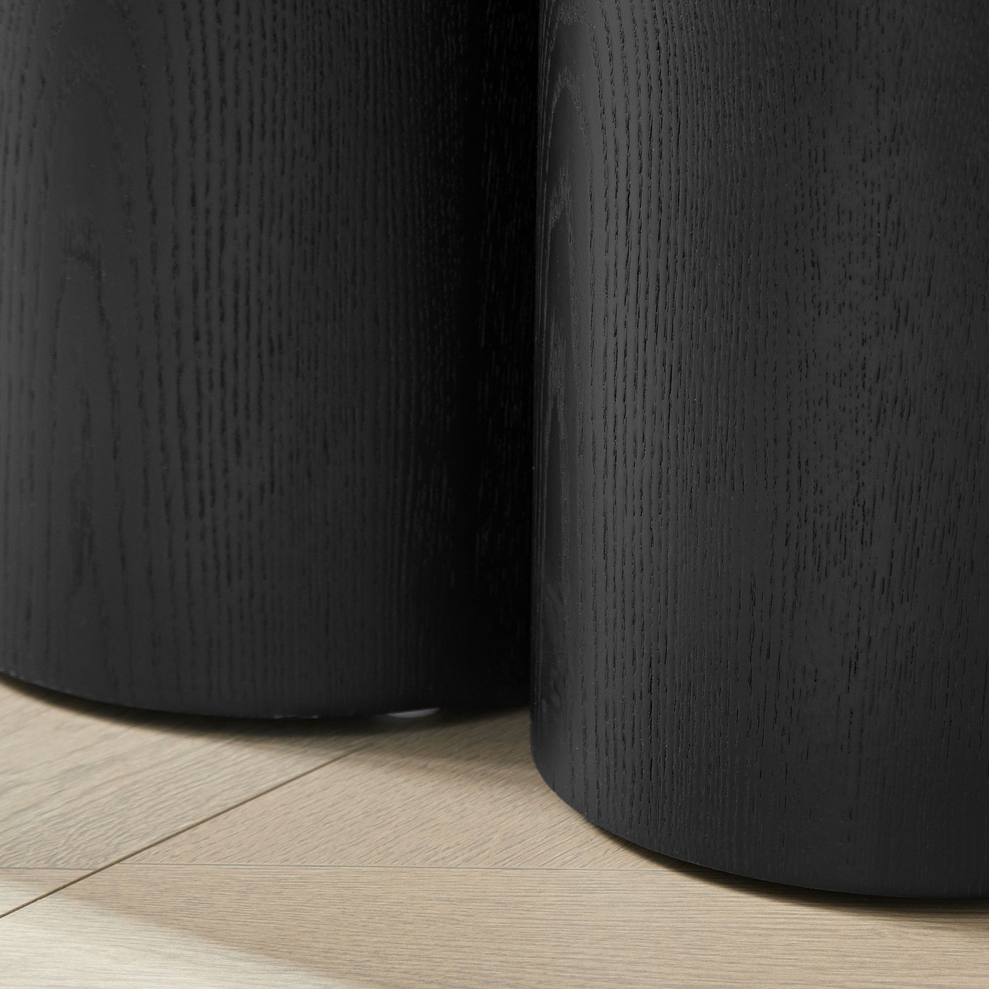 Modern Console Table for Entryway | Unique Cylinder Legs Design – 67" Wood Accent Table, Mid-Century Modern, Natural/Black