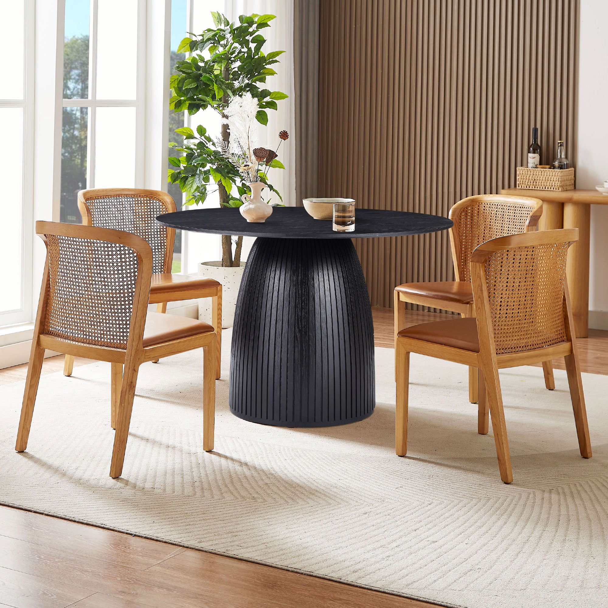 4-6 People Round Dinner Tables