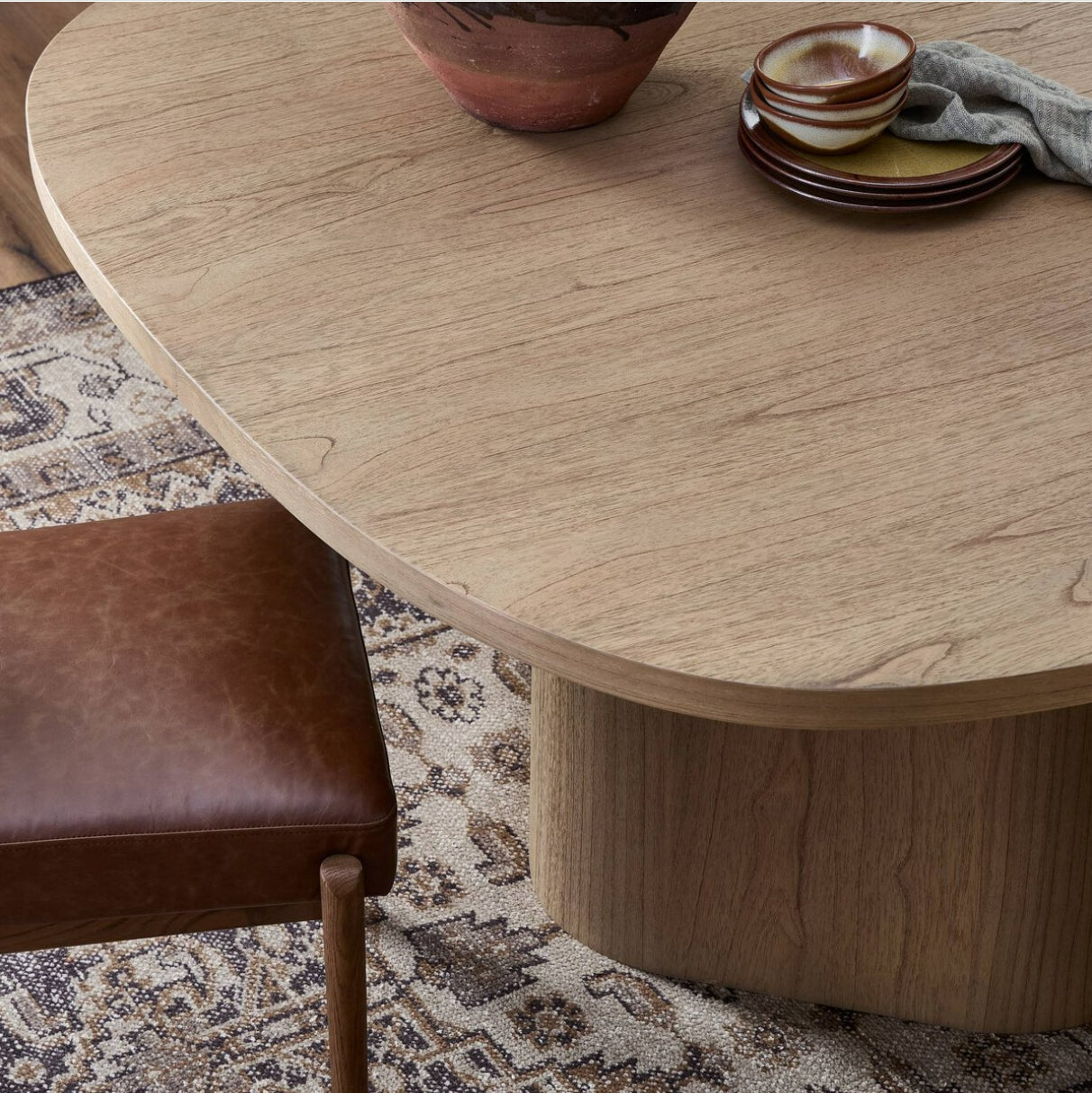 Valli Dining Table Sandy Mindi