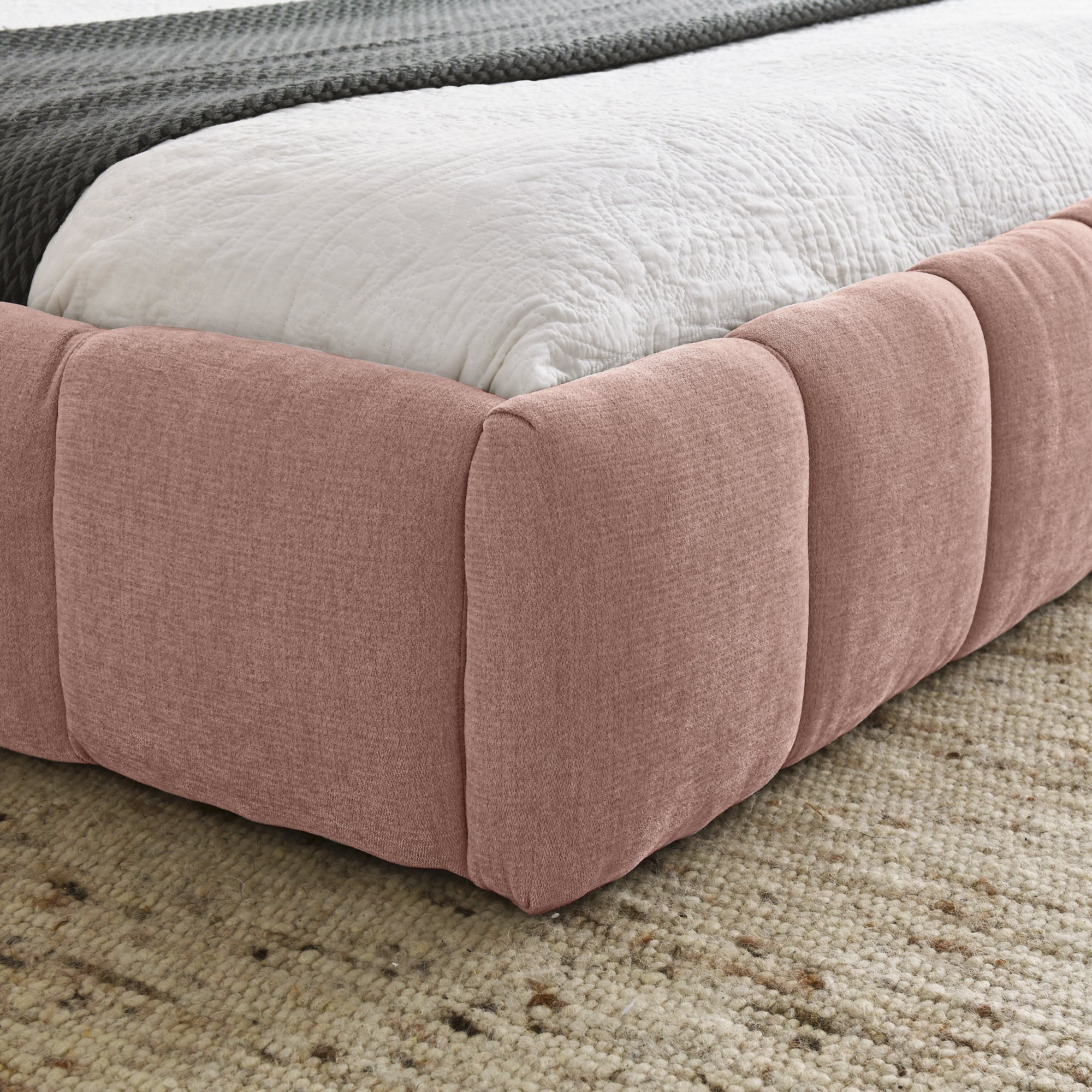 Queen Size Upholstered Bed Frame with Thick Fabric, Chenille Fabric Grounded Queen Size Platform Bed with Headboard and Solid Frame. No Box Spring Needed